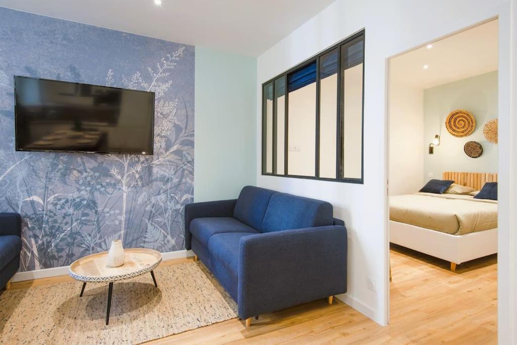 Apartment Spacious T2 Near The Halles And The Harbour *